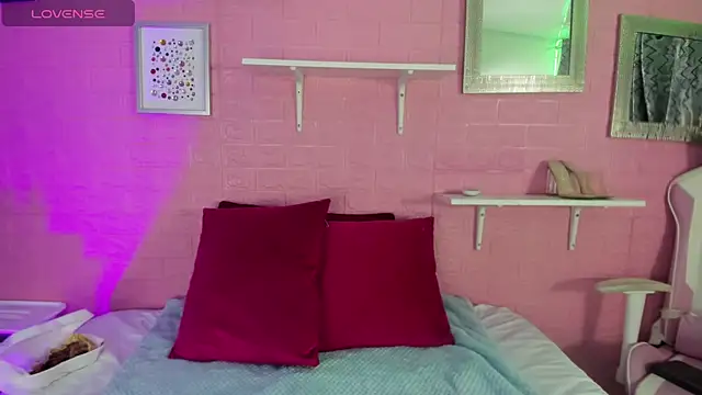 Snapshot of hanna__azumi chatting on May 1, 3:44 am hanna azumi online show from May 1, 3:44 am