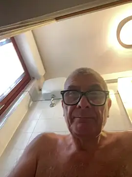 4n4l1zz4m1 online show from January 27, 2:24 pm