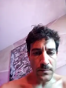 Snapshot of gorkamacbew chatting on December 4, 7:39 am gorkamacbew online show from December 4, 7:39 am