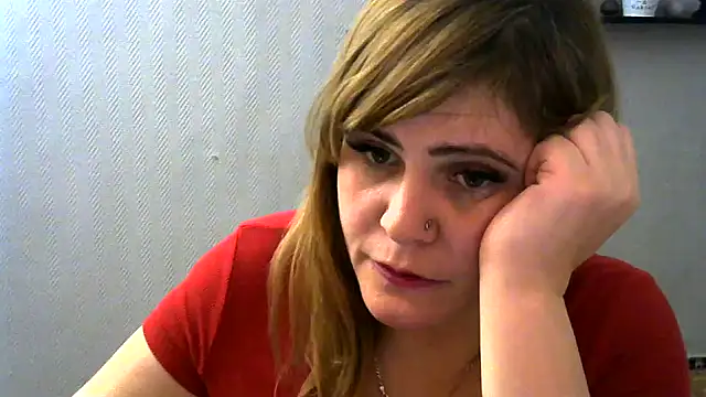 Snapshot of DaniellaKiss chatting on February 15, 9:04 pm DaniellaKiss online show from February 15, 9:04 pm