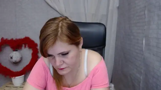 Snapshot of DaniellaKiss chatting on March 23, 5:43 am DaniellaKiss online show from March 23, 5:43 am