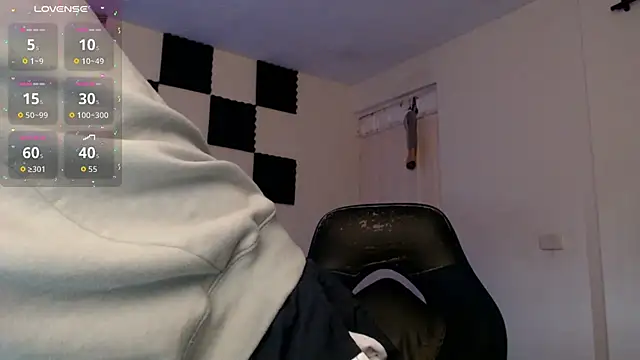 Snapshot of bryamado69 chatting on September 20, 11:33 am bryamado69 online show from September 20, 11:33 am