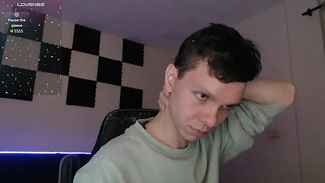 Snapshot of bryamado69 chatting on November 16, 6:30 am bryamado69 online show from November 16, 6:30 am