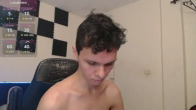 Snapshot of bryamado69 chatting on December 1, 1:05 pm bryamado69 online show from December 1, 1:05 pm