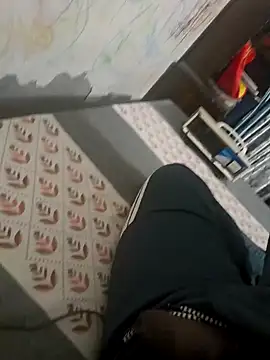 Snapshot of Gururonny07 chatting on December 10, 1:00 am Gururonny07 online show from December 10, 1:00 am