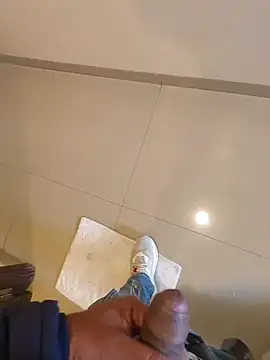 Snapshot of Gururonny07 chatting on December 31, 7:31 am Gururonny07 online show from December 31, 7:31 am