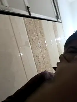 Snapshot of Gururonny07 chatting on February 8, 12:17 am Gururonny07 online show from February 8, 12:17 am