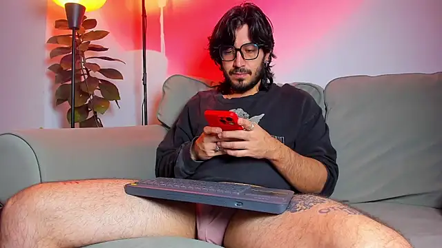 Snapshot of Ackerman_Eren_ chatting on November 14, 5:44 pm Ackerman Eren online show from November 14, 5:44 pm