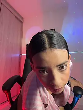 Laura fernandezII online show from March 19, 2:48 am