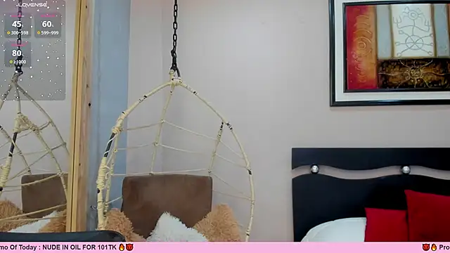 Snapshot of LenaRuiz_ chatting on February 10, 6:24 pm LenaRuiz online show from February 10, 6:24 pm