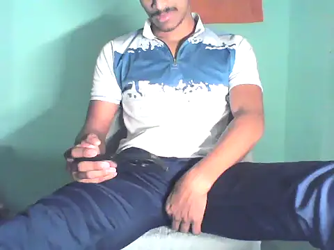 Snapshot of vicky0805 chatting on December 7, 8:44 am vicky0805 online show from December 7, 8:44 am