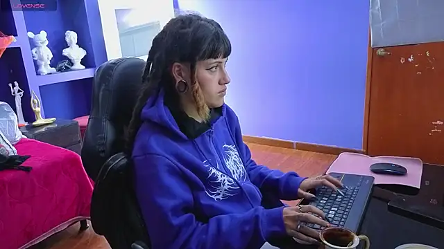  sharlotte777 online show from November 5, 2:17 pm