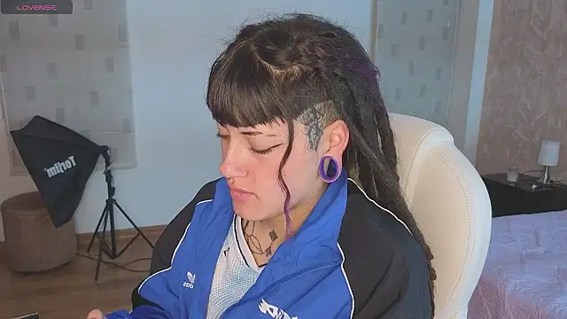  sharlotte777 online show from January 17, 2:22 pm