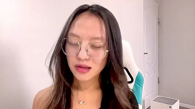 Risalynn online show from January 18, 6:34 am