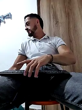 MAXIMUS MASTE3 online show from February 1, 2:47 am