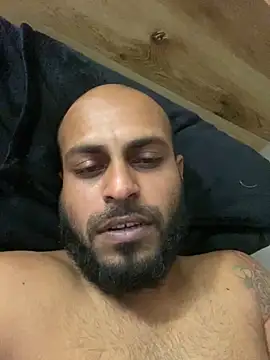 islandvybee55 online show from March 8, 6:34 pm