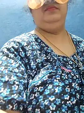 tamilthanushri online show from February 15, 2:37 am