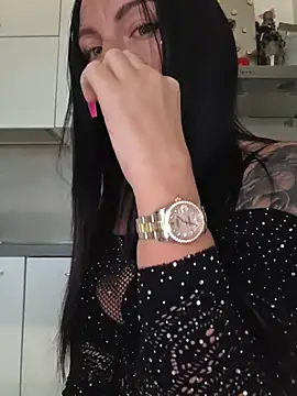 Snapshot of cicciolina chatting on November 17, 1:28 pm cicciolina online show from November 17, 1:28 pm