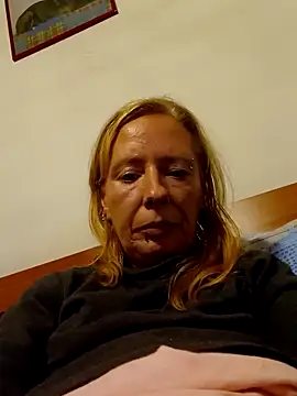 Ladykiss833 online show from September 18, 7:38 pm