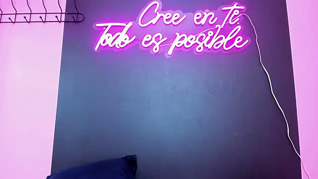 Sofi Fox  online show from March 5, 7:06 pm