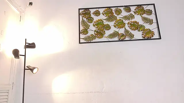 Snapshot of natalia_aguirre1 chatting on December 21, 12:01 pm natalia aguirre1 online show from December 21, 12:01 pm