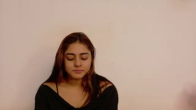 Snapshot of natalia_aguirre1 chatting on February 5, 12:10 pm natalia aguirre1 online show from February 5, 12:10 pm