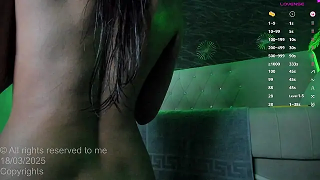 Snapshot of moona_ray chatting on March 18, 11:09 pm moona ray online show from March 18, 11:09 pm