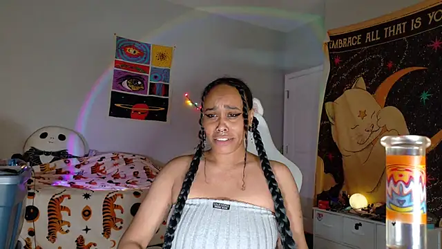 loveluna8 online show from February 8, 8:32 pm