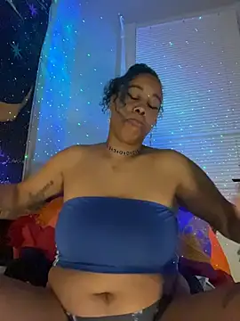 loveluna8 online show from October 29, 9:11 am