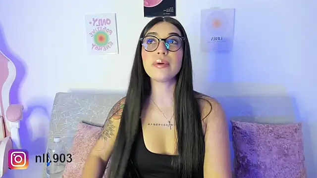 Snapshot of sensualhaven_ chatting on December 13, 11:50 pm sensualhaven online show from December 13, 11:50 pm