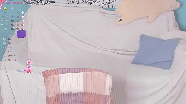 LilyBelll online show from January 4, 1:10 pm