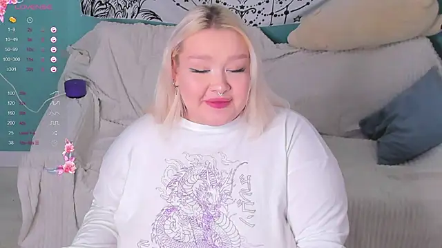 LilyBelll online show from January 5, 9:26 am