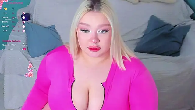 LilyBelll online show from January 19, 9:33 am