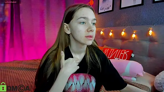 Lesi Moonie01 online show from December 23, 9:29 am