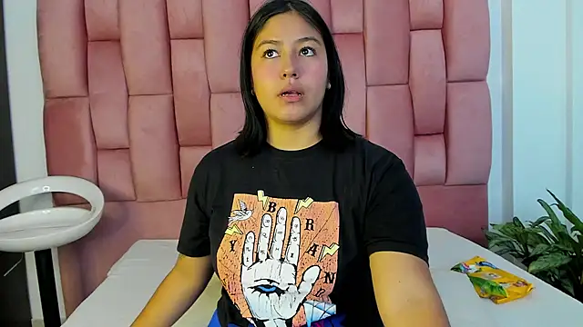 EmmaRossem online show from January 11, 7:38 pm