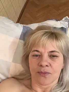 Lia Laguna77 online show from March 1, 9:37 pm