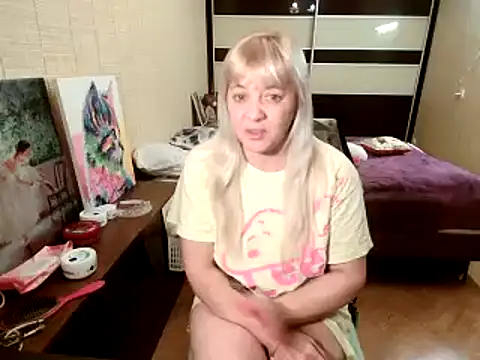 Lia Laguna77 online show from October 19, 8:09 pm