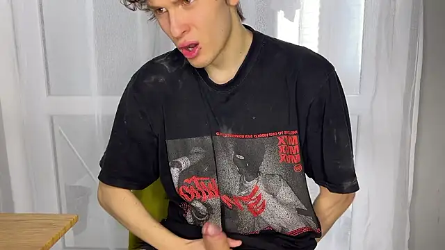 alyx garden online show from March 14, 8:42 am