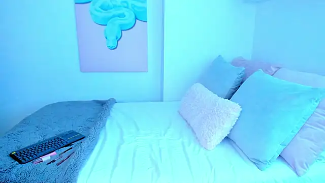 Snapshot of Alexis_Rosse chatting on September 12, 3:12 pm Alexis Rosse online show from September 12, 3:12 pm