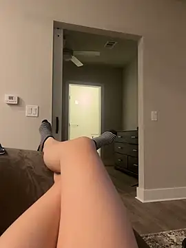 Snapshot of Kinkbitch25 chatting on January 8, 7:13 am Kinkbitch25 online show from January 8, 7:13 am