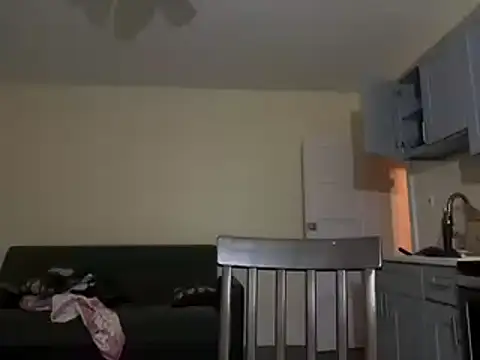 shandiloveslemonss online show from December 18, 1:15 am