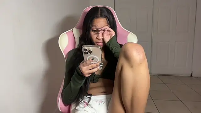 shandiloveslemonss online show from December 5, 10:02 am