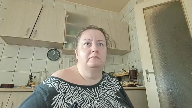 Snapshot of melissaBlessing chatting on February 17, 9:03 am melissaBlessing online show from February 17, 9:03 am