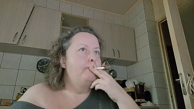 Snapshot of melissaBlessing chatting on December 14, 11:37 am melissaBlessing online show from December 14, 11:37 am