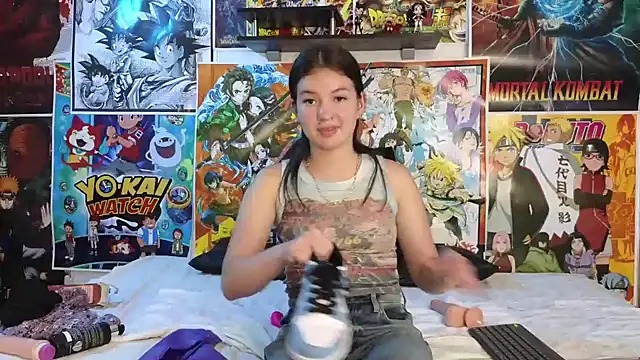 Snapshot of lilimini032 chatting on December 29, 1:34 am lilimini032 online show from December 29, 1:34 am