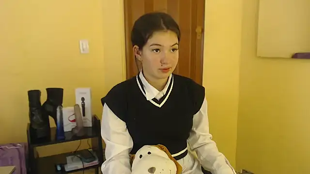Snapshot of lilimini032 chatting on September 17, 7:26 pm lilimini032 online show from September 17, 7:26 pm