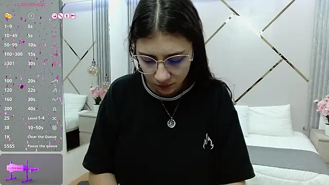 Lita Rogers online show from December 7, 2:35 pm