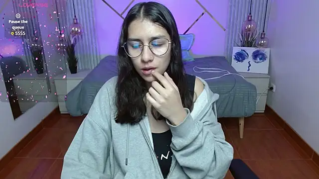 Lita Rogers online show from April 9, 2:22 pm