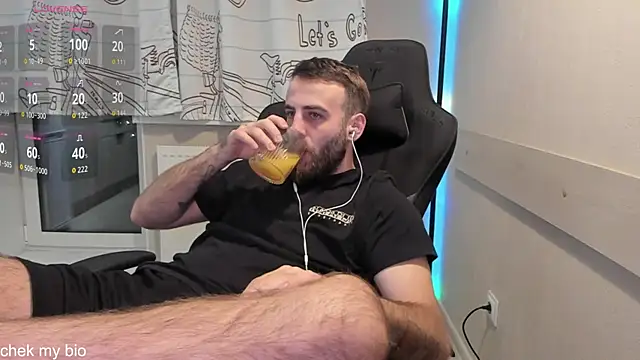 OtisRam online show from September 15, 5:02 pm