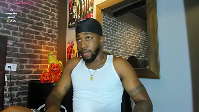 Drake Nassir4 online show from October 30, 3:02 pm